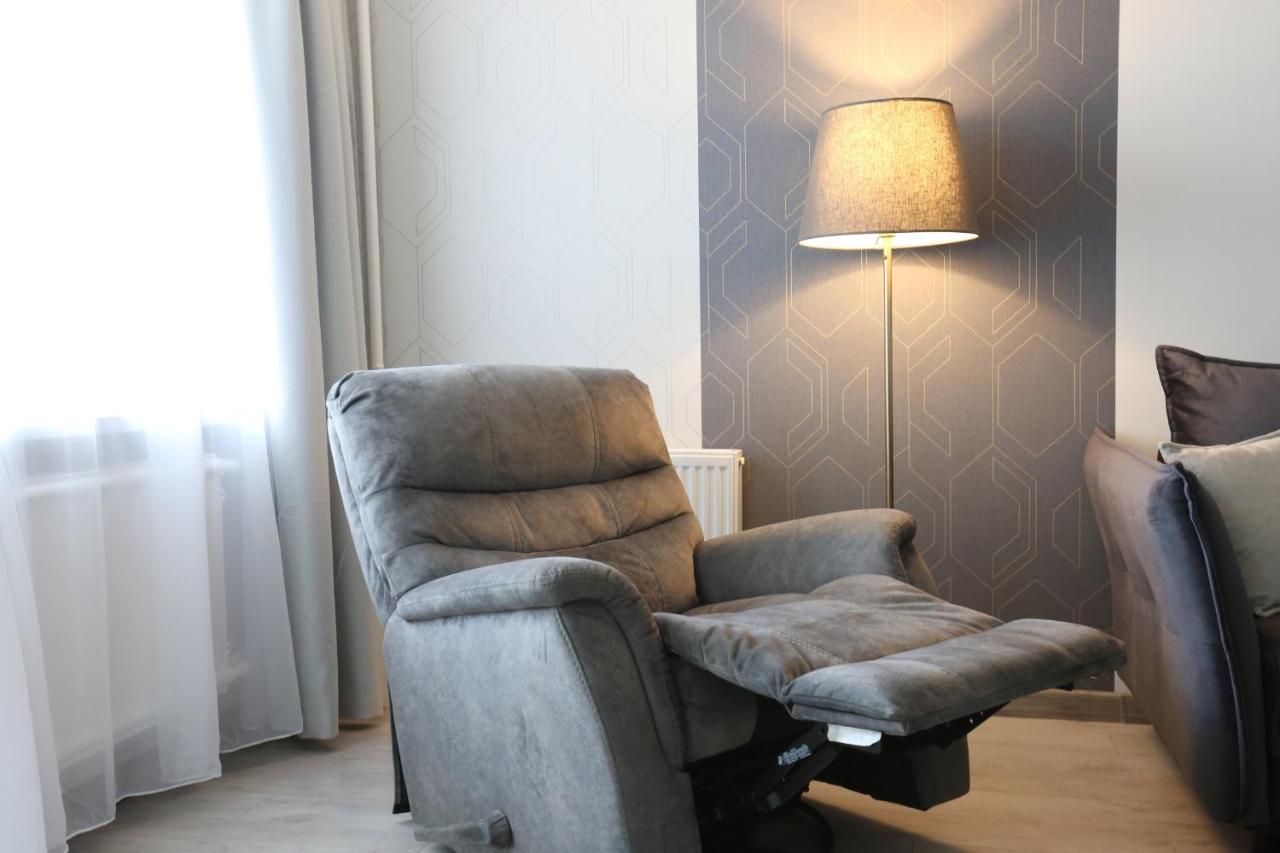 Comfy 2 Room Apartment - Free Parking - 350Mbps Wifi - Netflix Kowno Zewnętrze zdjęcie