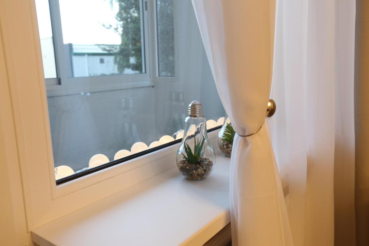 Comfy 2 Room Apartment - Free Parking - 350Mbps Wifi - Netflix Kowno Zewnętrze zdjęcie