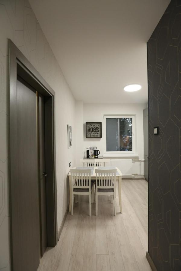 Comfy 2 Room Apartment - Free Parking - 350Mbps Wifi - Netflix Kowno Zewnętrze zdjęcie